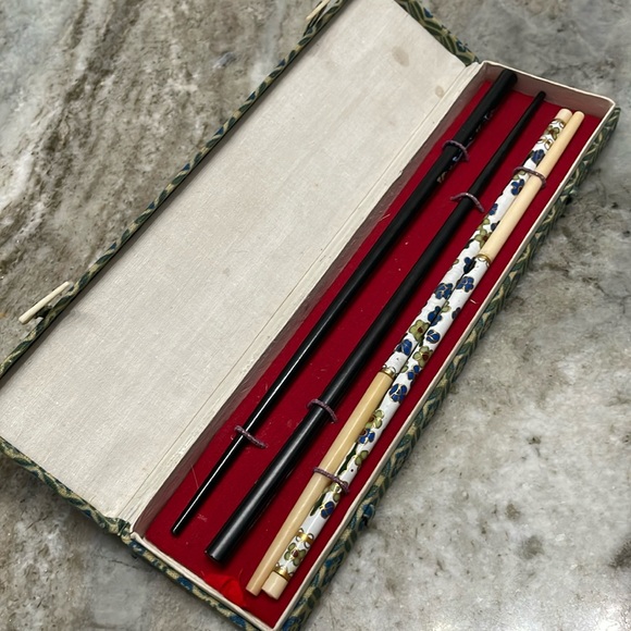Other - Elegant chopsticks in fabric box